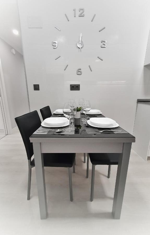 Apartment El Manso, 150m Playa, Opcion De Garaje Gijon